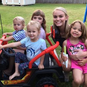 Meet your Posher, Sandra